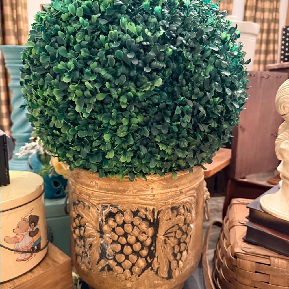 Elegant large Vintage brass planter and Green Decorative Topiary